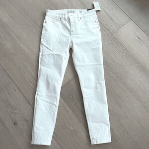 NWT Lucky Brand White Jeans